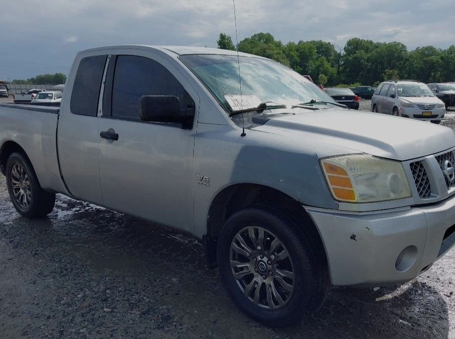 2004 Nissan Titan