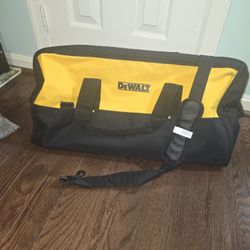 Dewalt 24" Heavy-Duty Ballistic Nylon Contractor Tool Bag