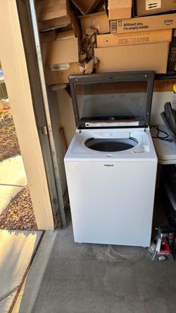 Whirlpool Top Loading washing machine 5.3 cuft drum