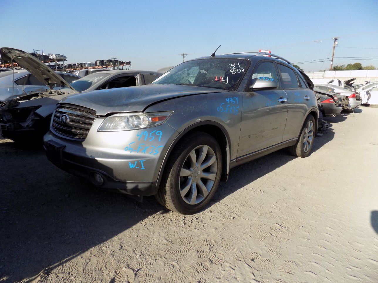 2005 Infiniti FX35 3.5L (PARTING OUT)