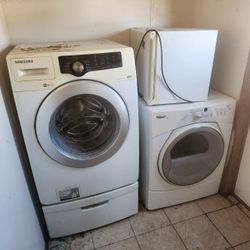 Samsung Front Load Washer with Pedestal
