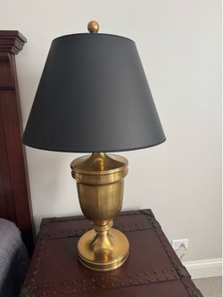 Visual Comfort urn table lamps