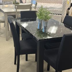 5pc Dining Room Table Set 