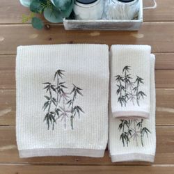 3-PIECE TOWEL IVORY BAMBOO DECOR SET