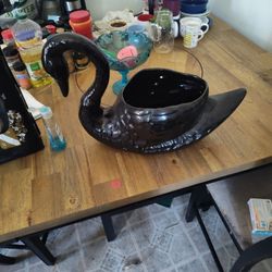 Black Swarm Flower Pot 