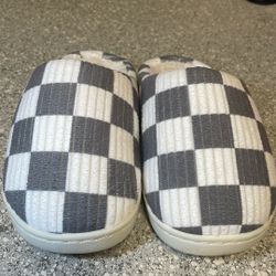 Kids Size Medium 13/14