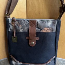Legendary Whitetails Camo Shoulder Crossbody Canvas Leather Bag Black