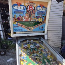 Williams 8 Ball Pinball Machine 