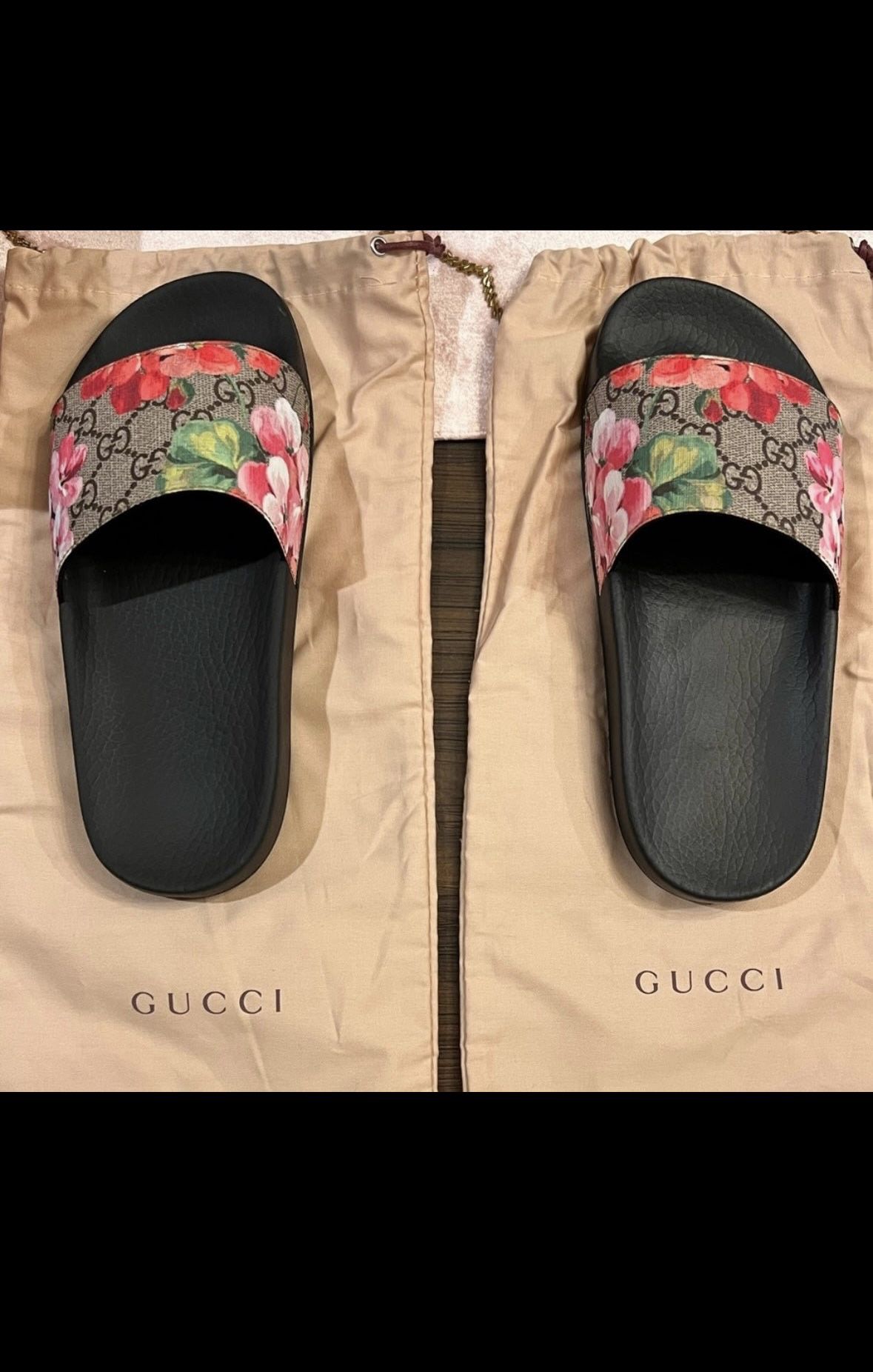 Gucci Bloom Slides