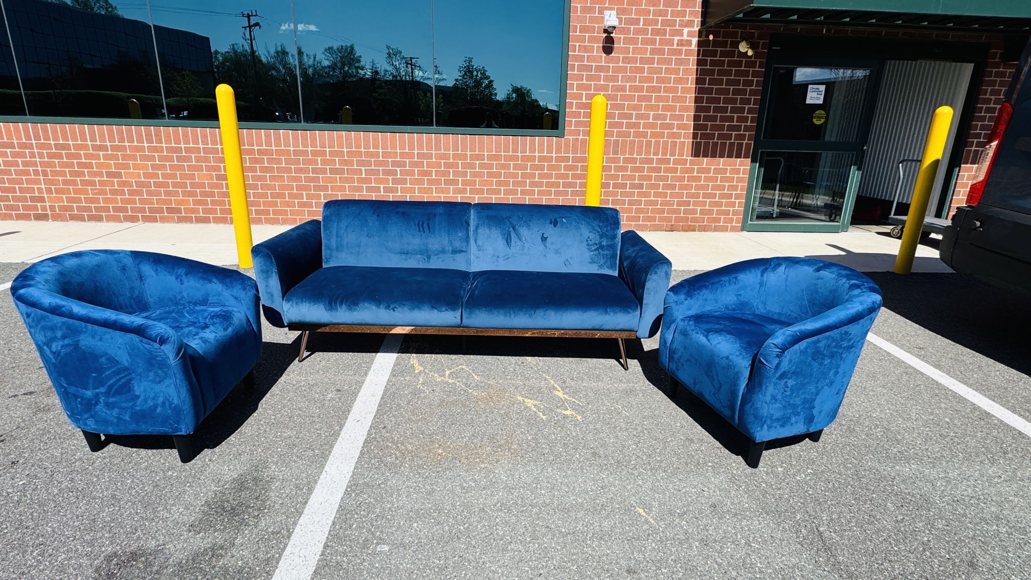 5-Seater Blue Couch Set – Like New, Used for 3 Months