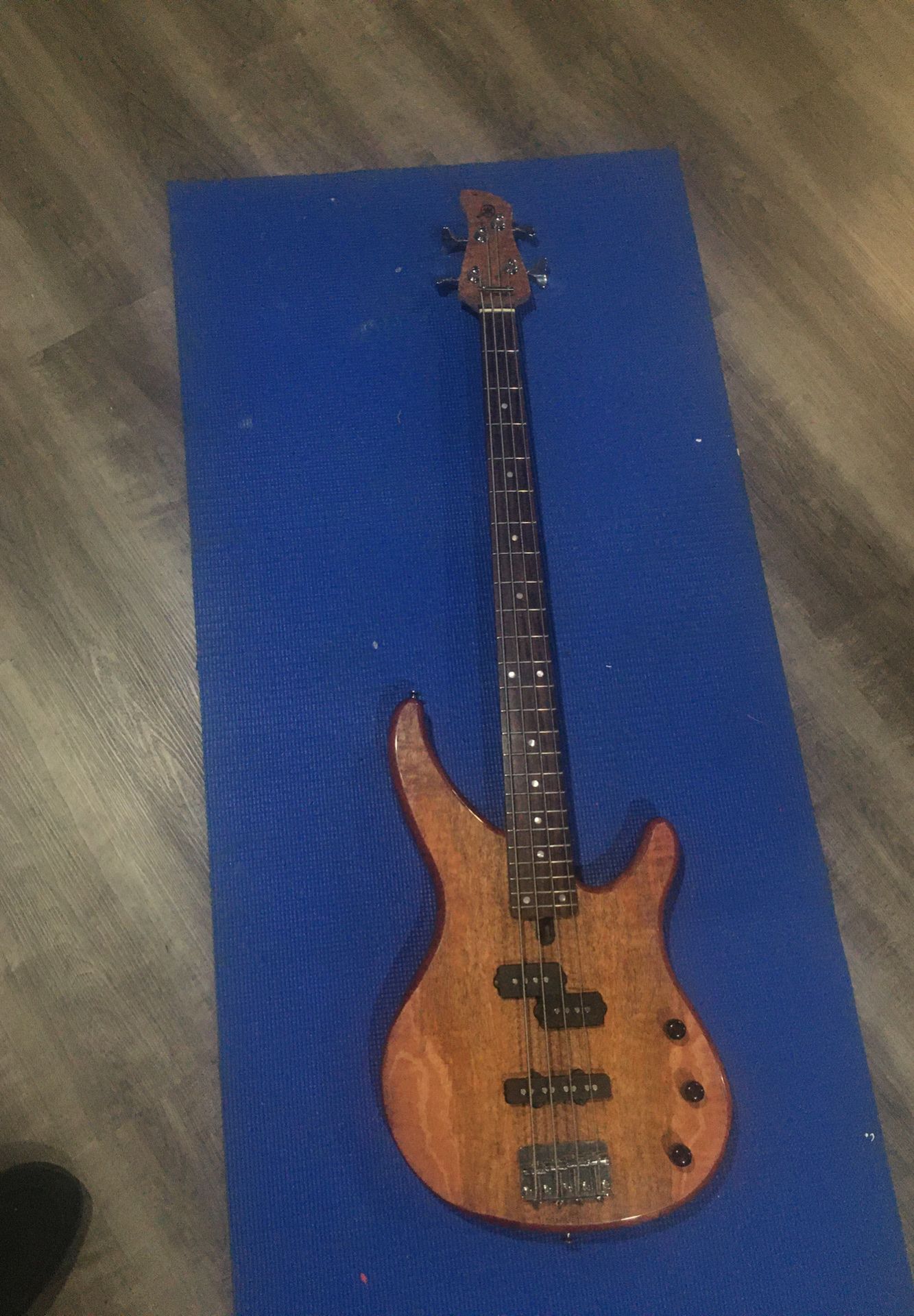 Yamaha bass