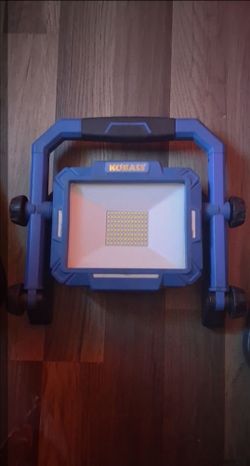 Kobalt 7000-Lumens Blue LED plug in portable work light