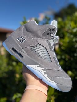 Jordan 5 ‘Wolf Grey’ size 9.5 & 11