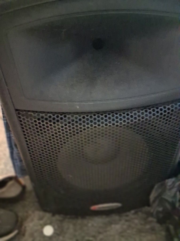 Harbinger Aps15 Powered Speaker