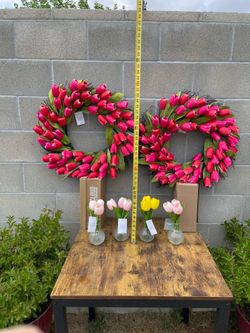 💲💥 REDUCED 💥💲🌷Tulip Bundle 🌷 two Wreaths + Four  Bouquets 🌷🌷 NWT🌷🌷