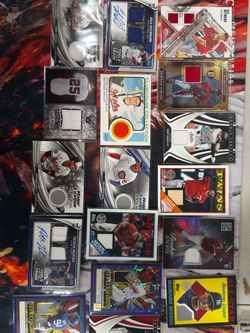 Topps MLB 17 Card Lot 2023 Auto & Relic/Memorabilia Rookie Henderson Bryant