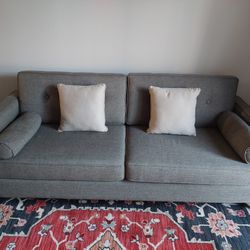 Sofa in excellent condition