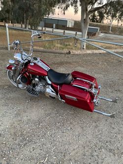 2005 road king  vicla Harley Davison