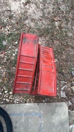 2- Metal Car Ramps