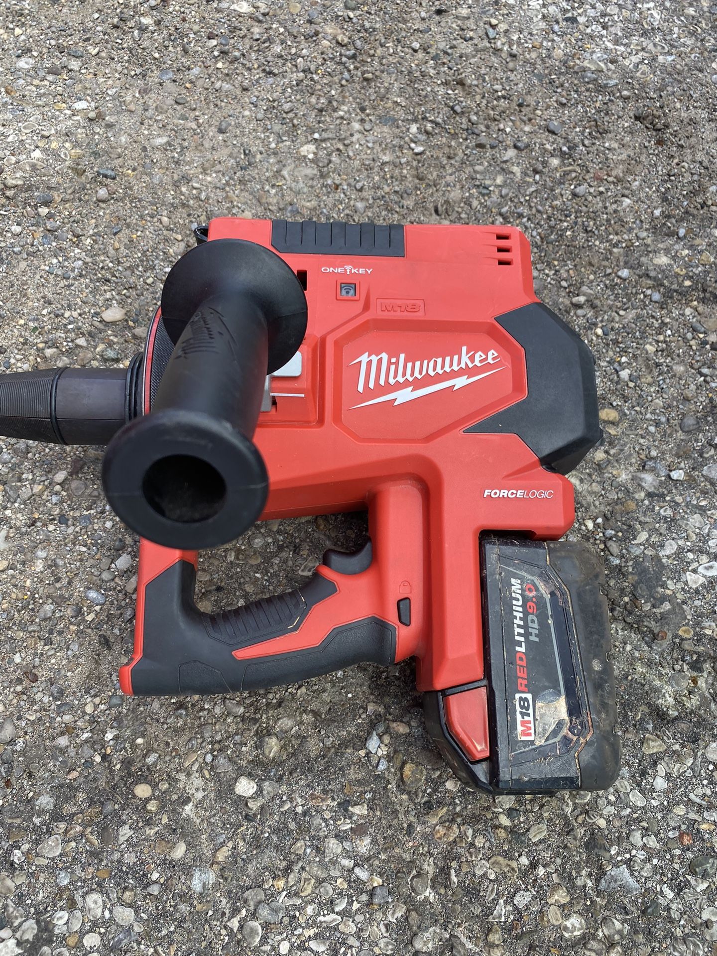 Milwaukee Expansion Tool