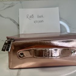 Beis Cosmetic case In metallic pink