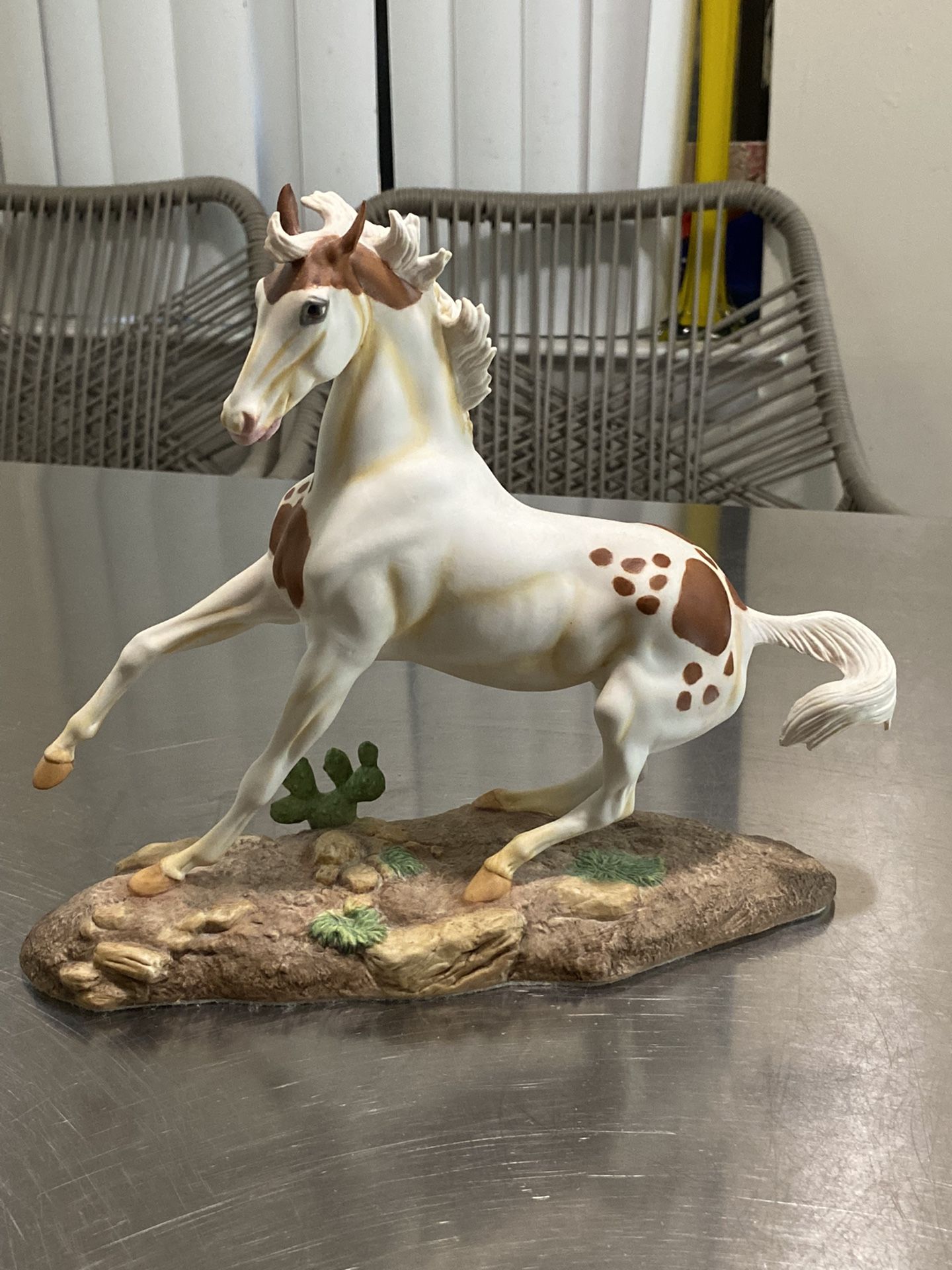 Fine Porcelain Horse San Domingo By Pamela Du Boulay 11 X 9” 