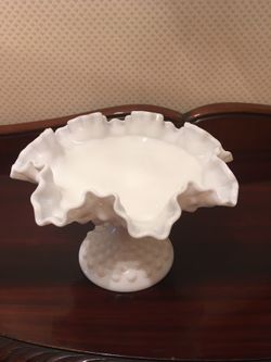Vintage Fenton hobnail white milk glass footed compote/candy dish