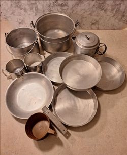 Vtg Aluminum 14 pc Mirro Camping Cookware Set