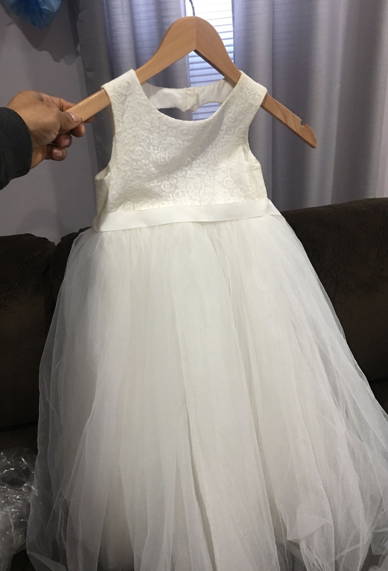 David Bridal , Whit flower girl dress size 5