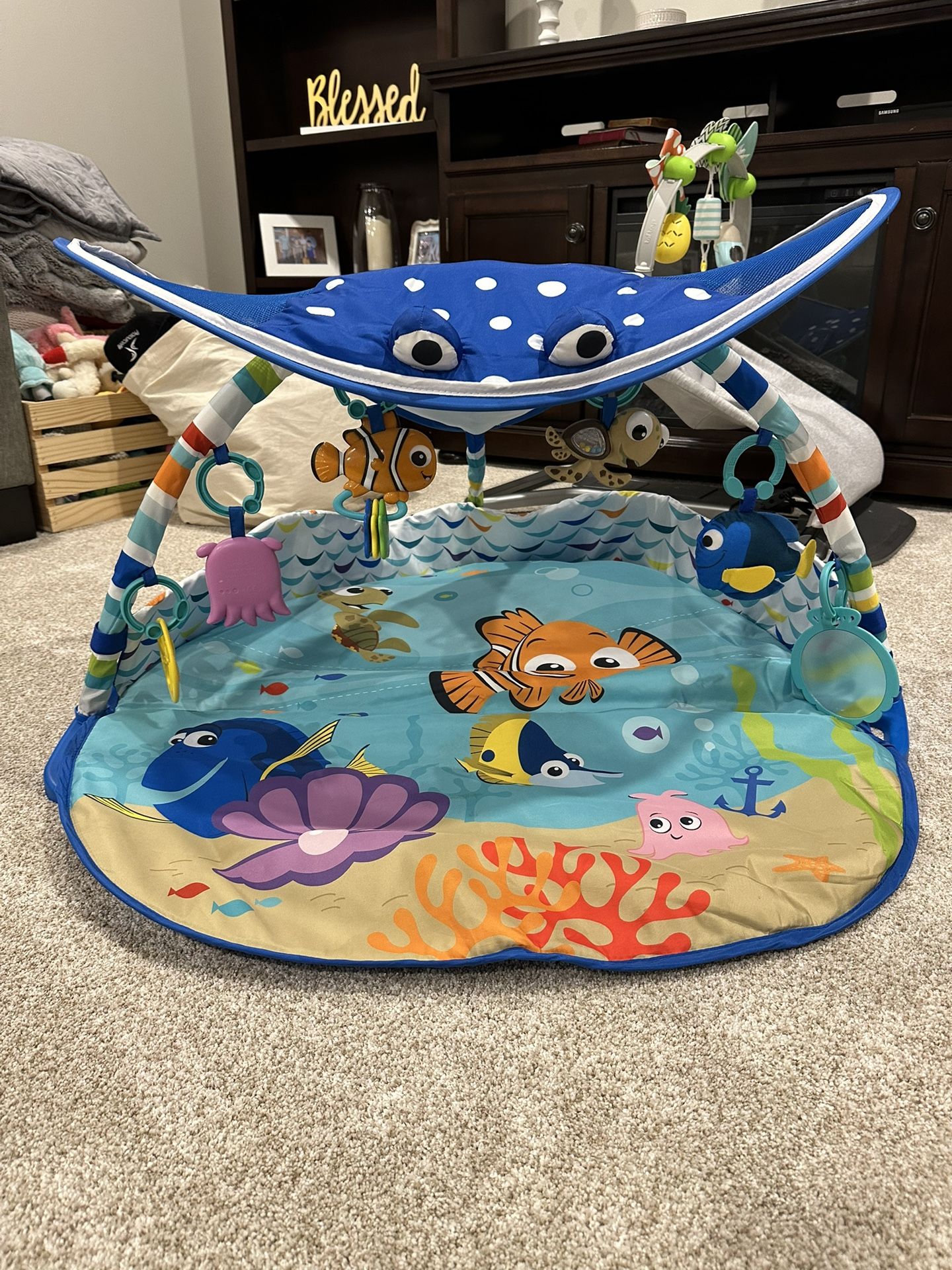 Disney baby finding Nemo Lights And Music Activity Gym 