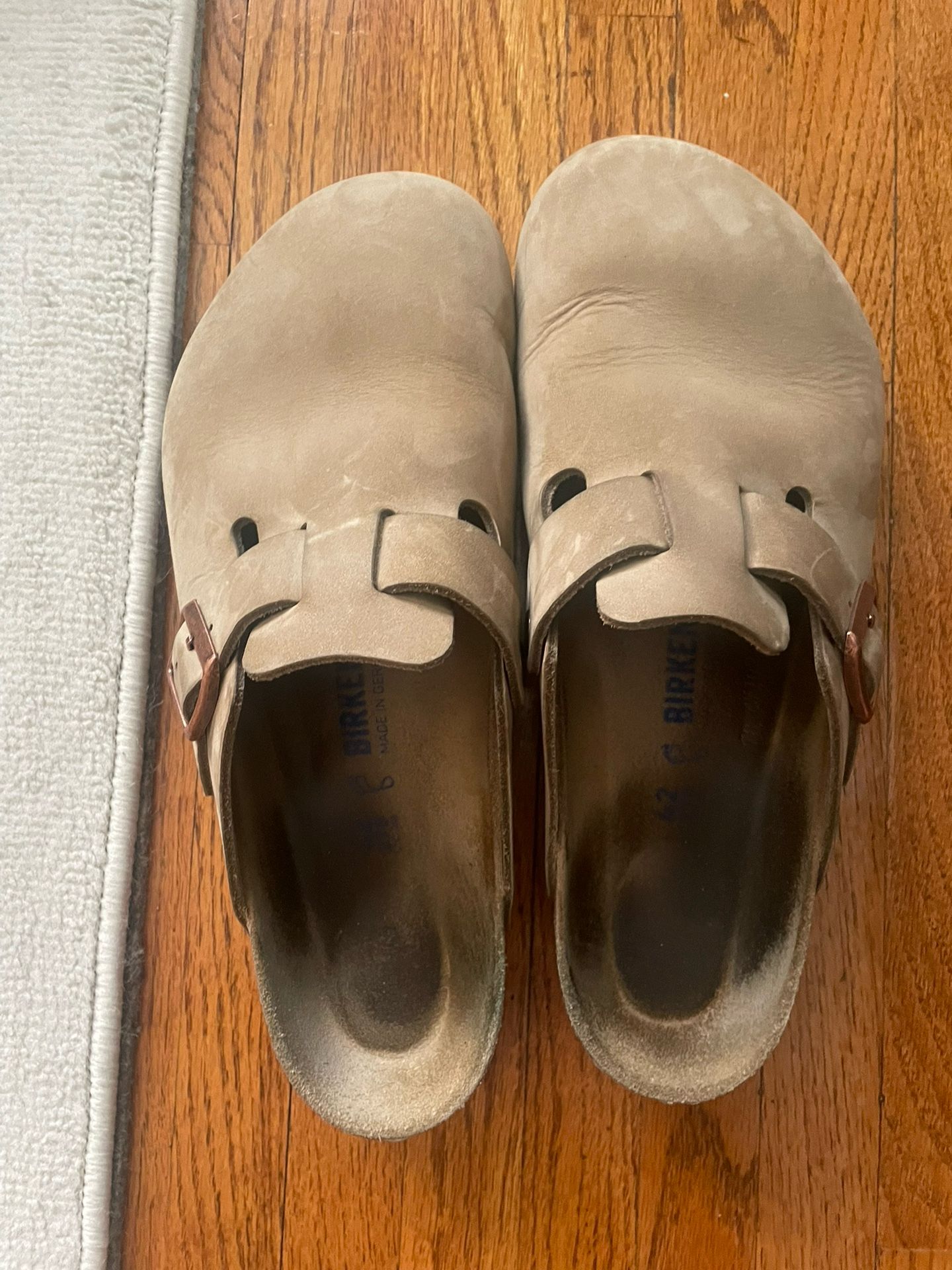 Birkenstock Clogs men’s EU 42 . Size 9 - 9.5