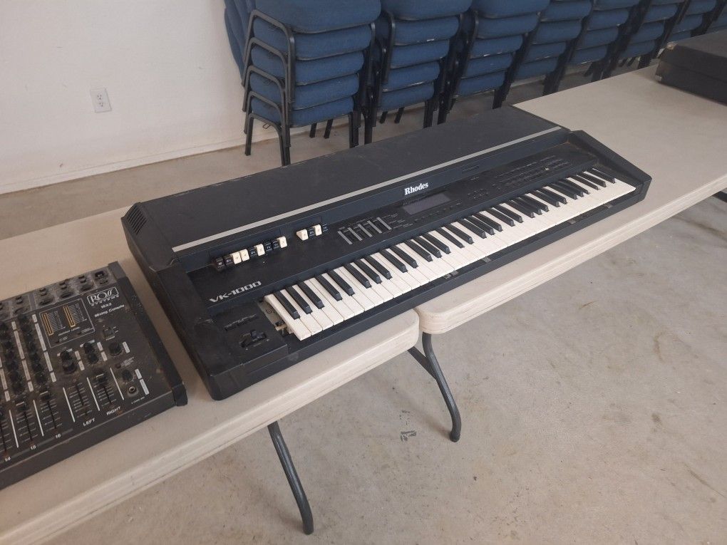 Rhodes Piano