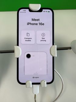 iPhone 16e
