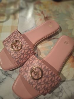Women fashion sandals