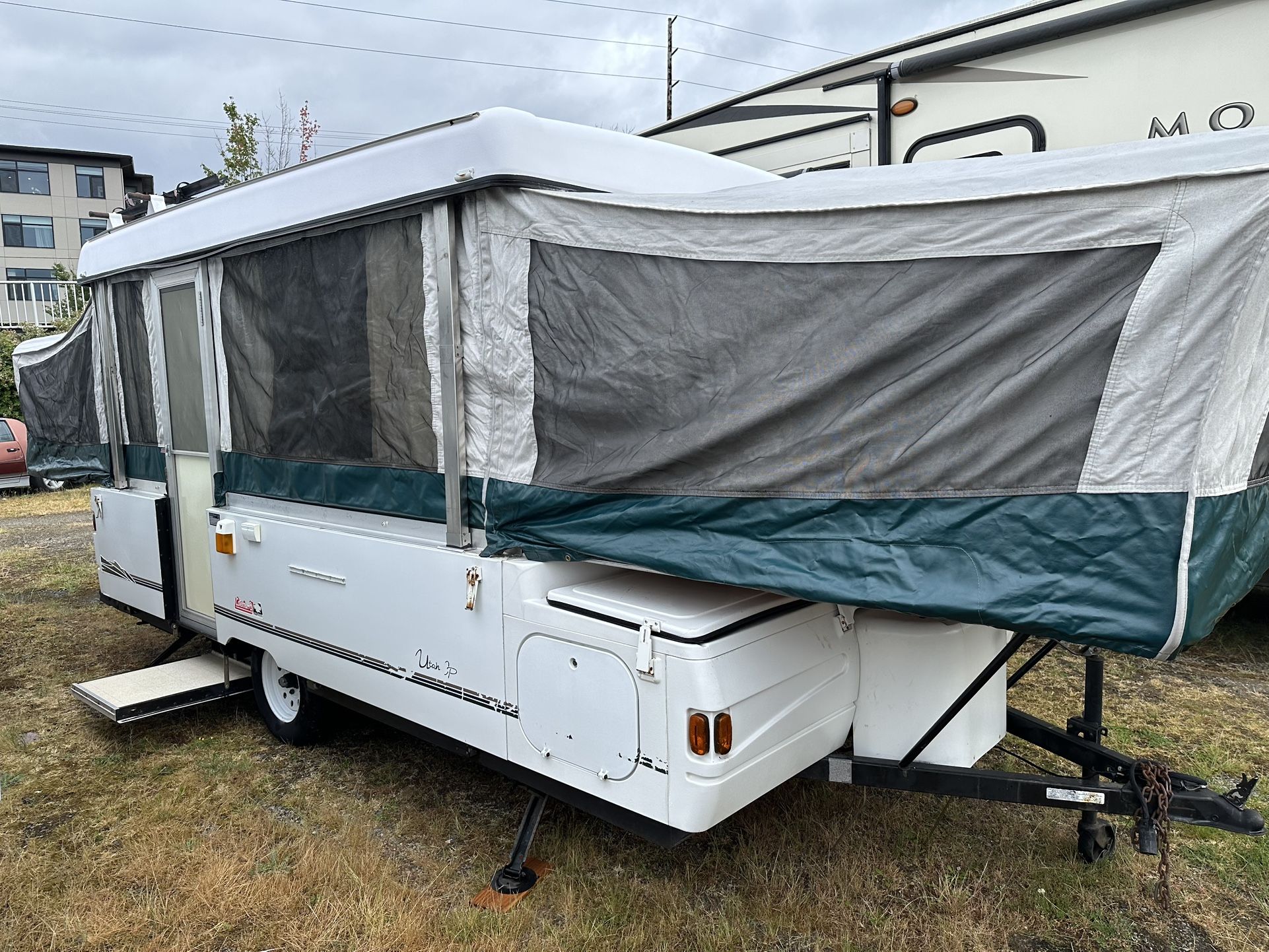 2001 Coleman, Pop Up