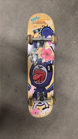 Black skateboard, SkateXS