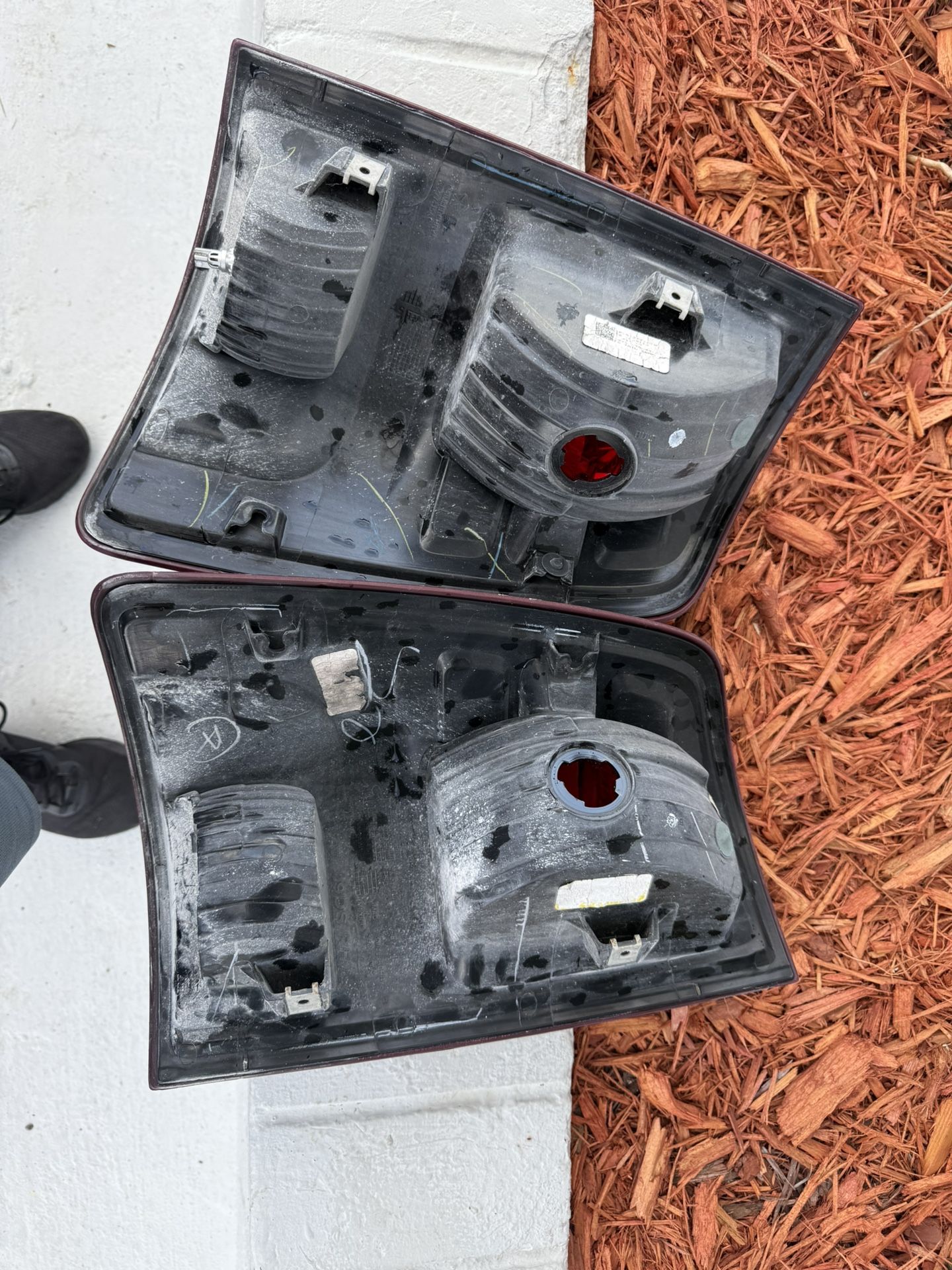 RAM 2018 Taillights / Headlights