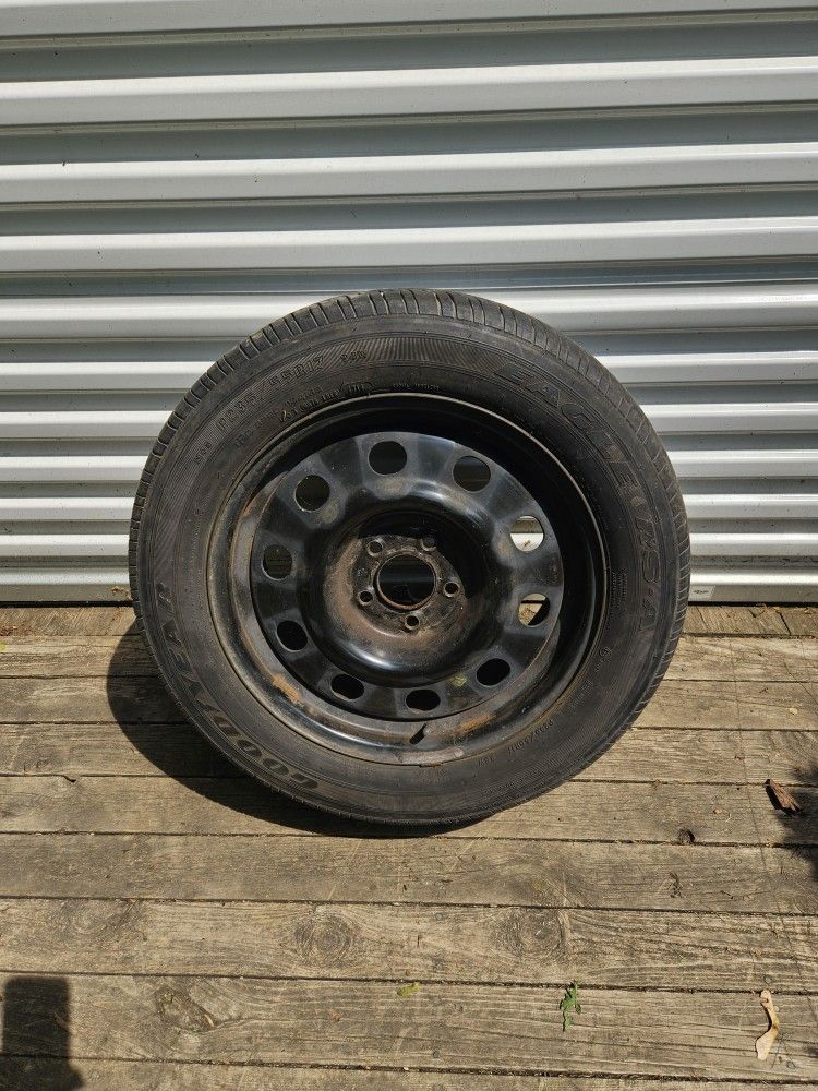 Ford Crown Vic Wheel