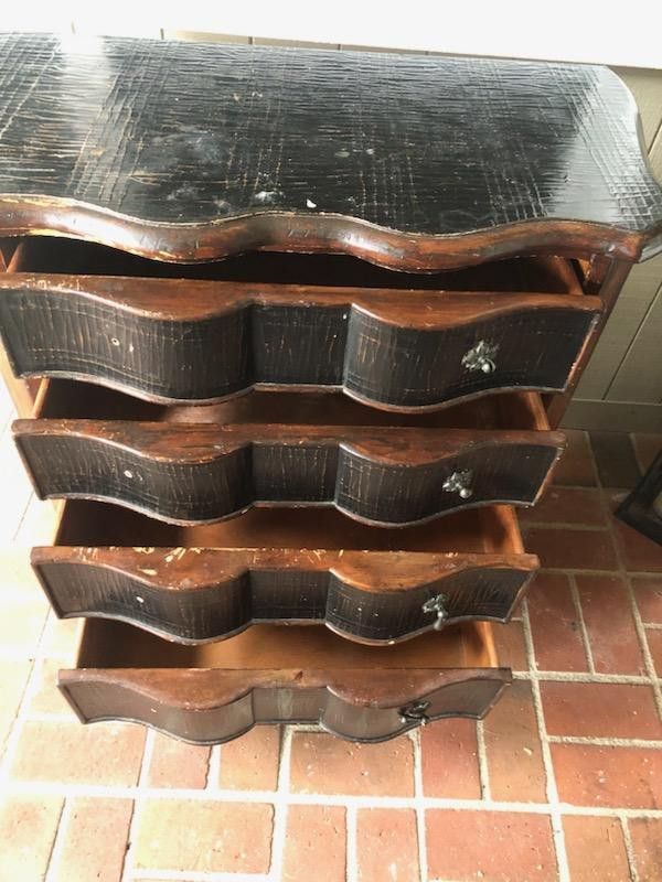 Ethan Allen Dresser