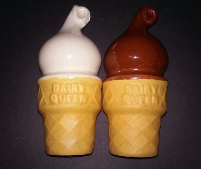 Vintage 1950's Dairy Queen Ice Cream Cone Salt & Pepper Shakers