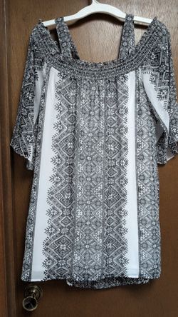 Brand Name Women's Top