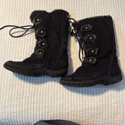 🥾 Boots 
