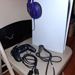 PS5 (Original) With COD Black Ops 6 - Overheating Console