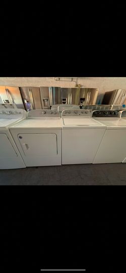 Whirlpool Washer And Dryer Set “27 ( Lavadora Y Secadora)
