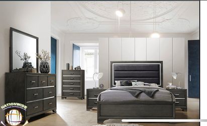 DRESSER MIRROR QUEEN BED