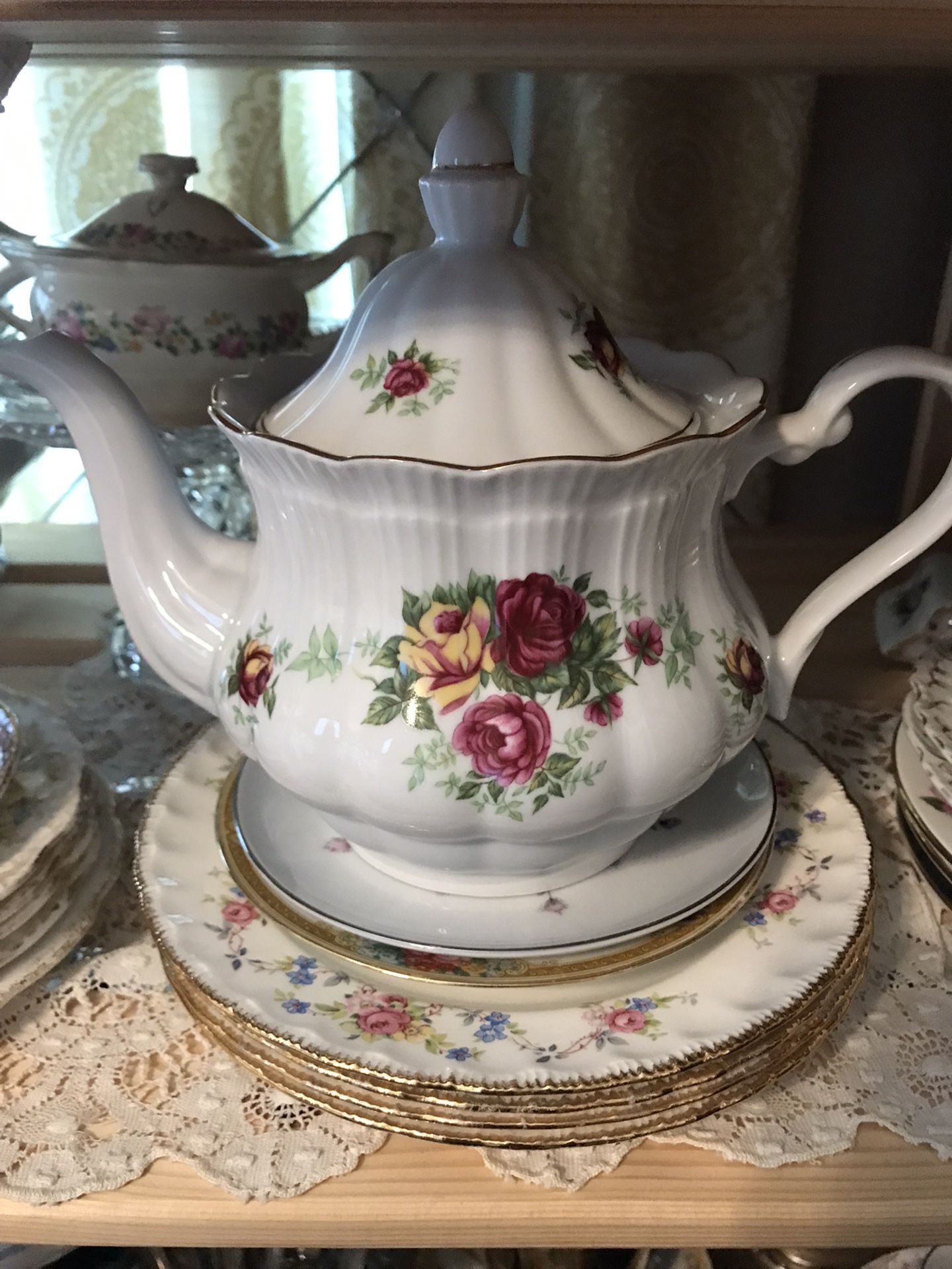 Vintage Teacups & Teapots ..Tea Parties🌸🍃