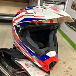 Helmet - Motor Vehicle