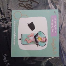 Snoofy Bee Playtime Changing Pad