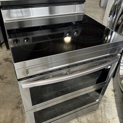 New open box 30 in. 5-Burner Element Smart Freestanding Double Oven Electric Range in Stainless Steel with Flex Duo extra for delivery same day delive