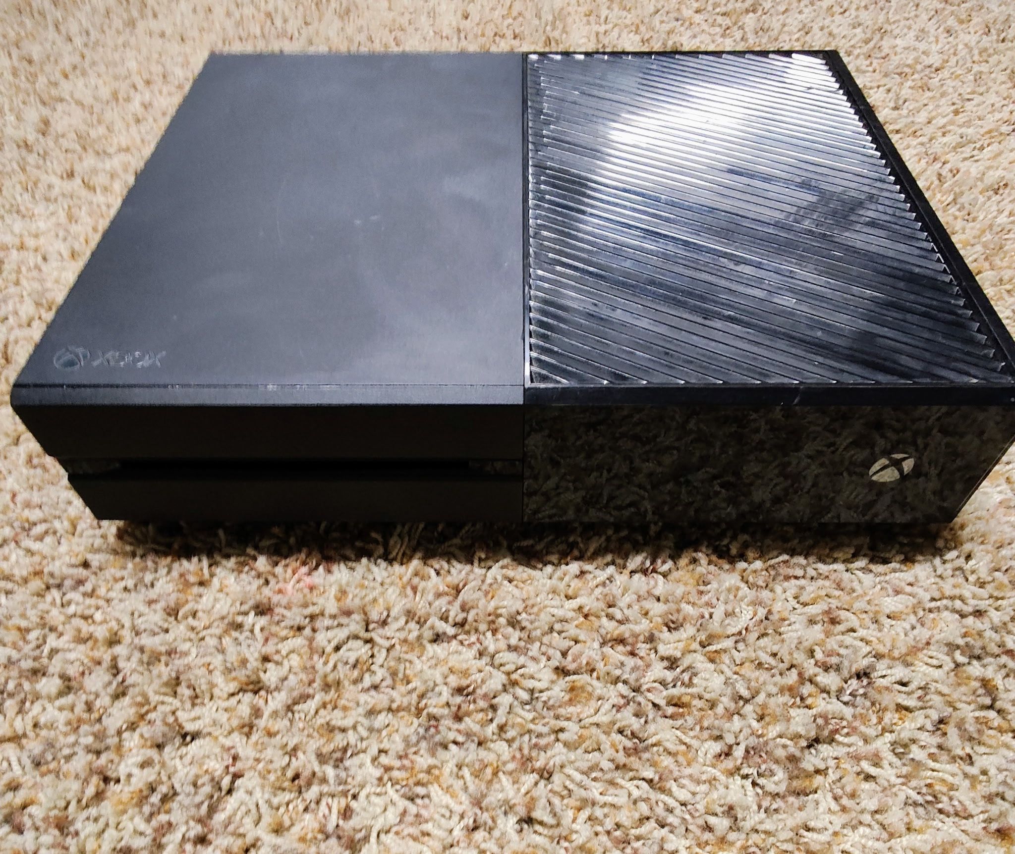 Xbox One Console 500gb With Wireless Remote And 7 Games